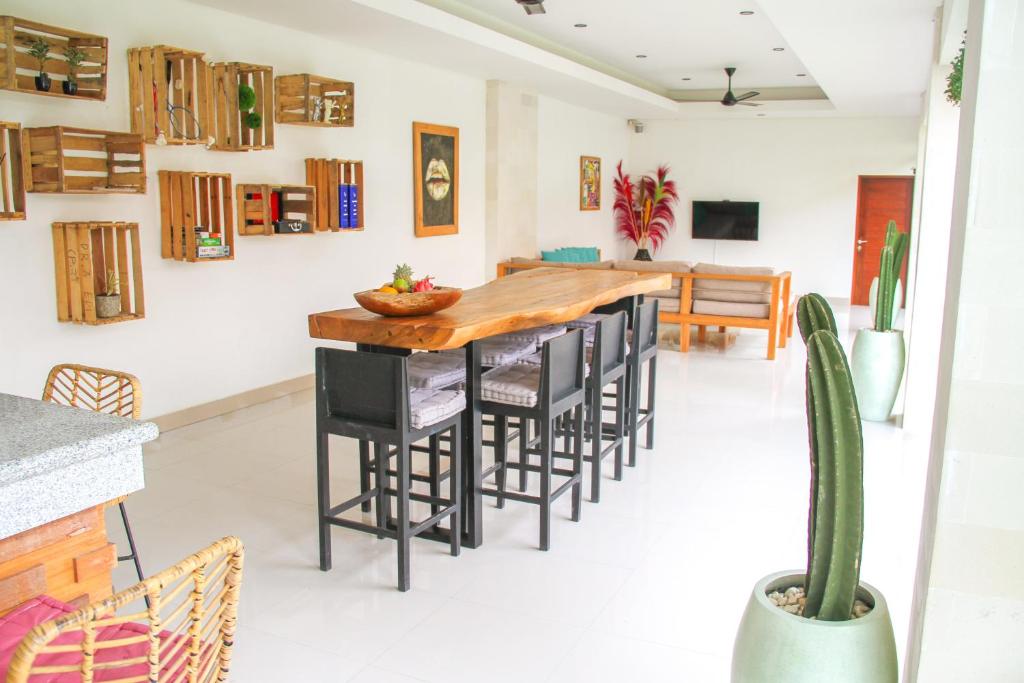 Вилла (Вилла с 3 спальнями), Luxury big 5 star 3BRM Villa in centre of Canggu