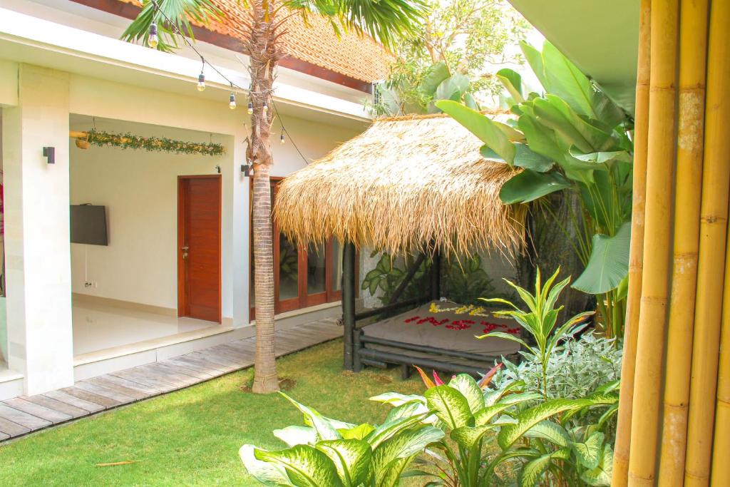 Вилла (Вилла с 3 спальнями), Luxury big 5 star 3BRM Villa in centre of Canggu