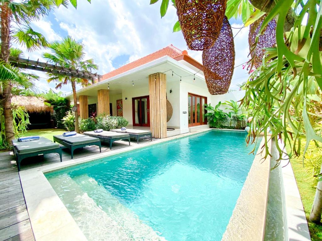 Вилла (Вилла с 3 спальнями), Luxury big 5 star 3BRM Villa in centre of Canggu