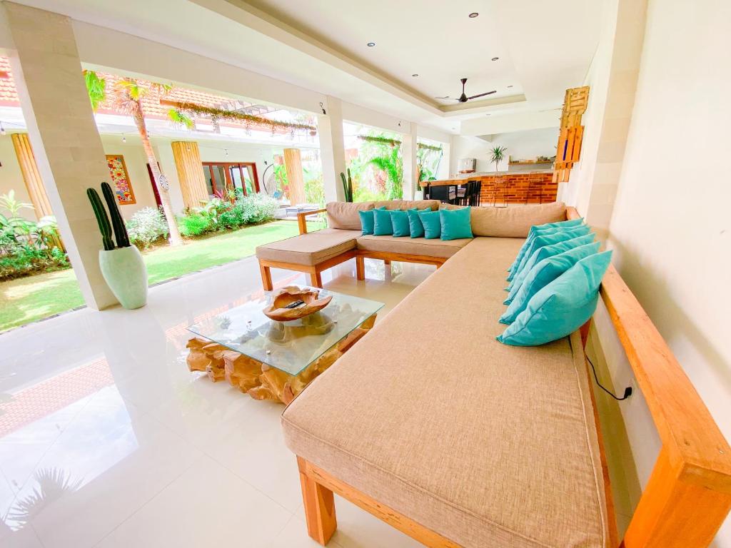 Вилла (Вилла с 3 спальнями), Luxury big 5 star 3BRM Villa in centre of Canggu