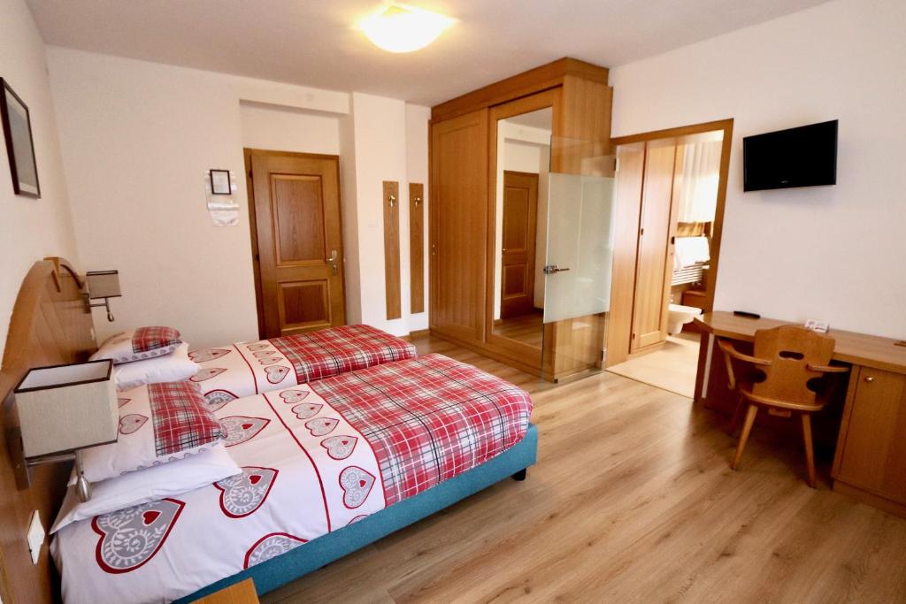 Двухместный (Двухместный номер с 1 кроватью) отеля Hotel Pinzolo-Dolomiti, Мадонна-ди-Кампильо