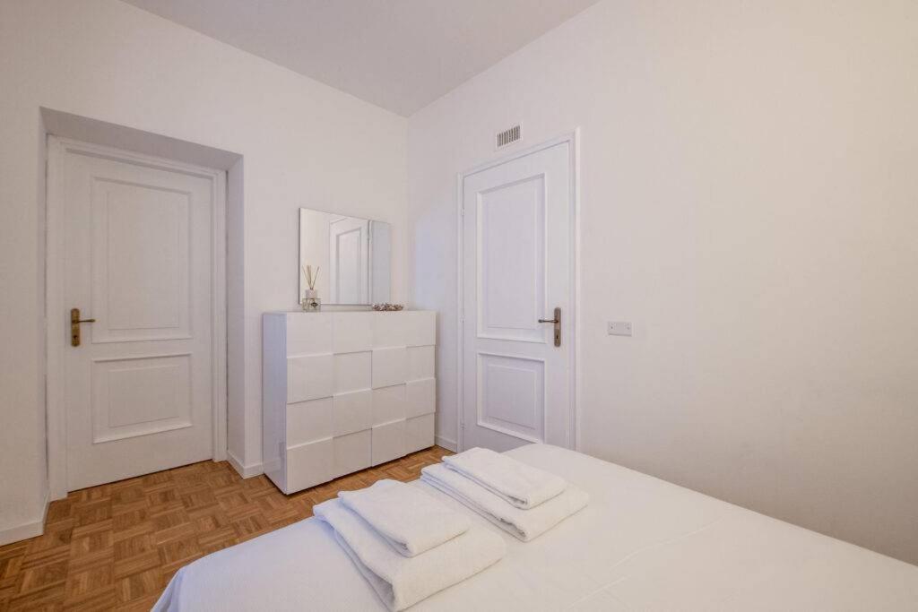 Апартаменты (Апартаменты с 2 спальнями - Via Dell'Orso, 18), Milan Royal Suites - Centro