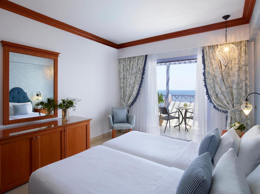 Двухместный (Двухместный номер с 1 кроватью с видом на море) курортного отеля Serita Beach Hotel, Херсониссос