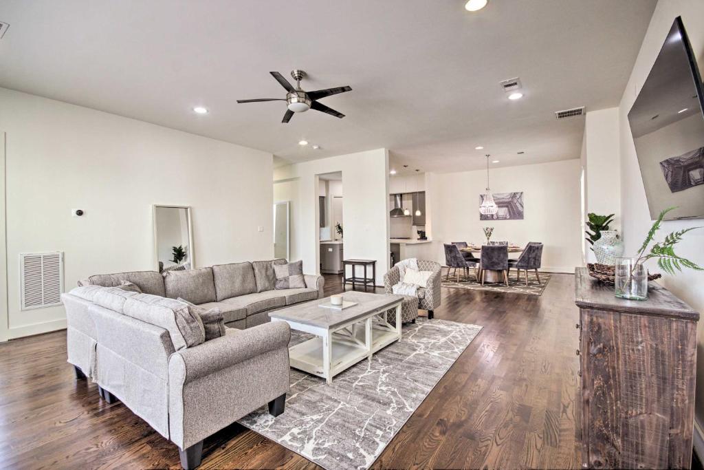 Houston Home with WiFi, Near Museum District!