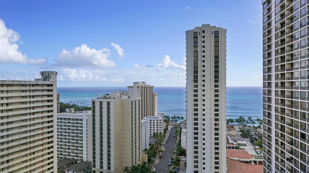 Сьюит (Суперлюкс с видом на море), Waikiki Banyan by Darmic