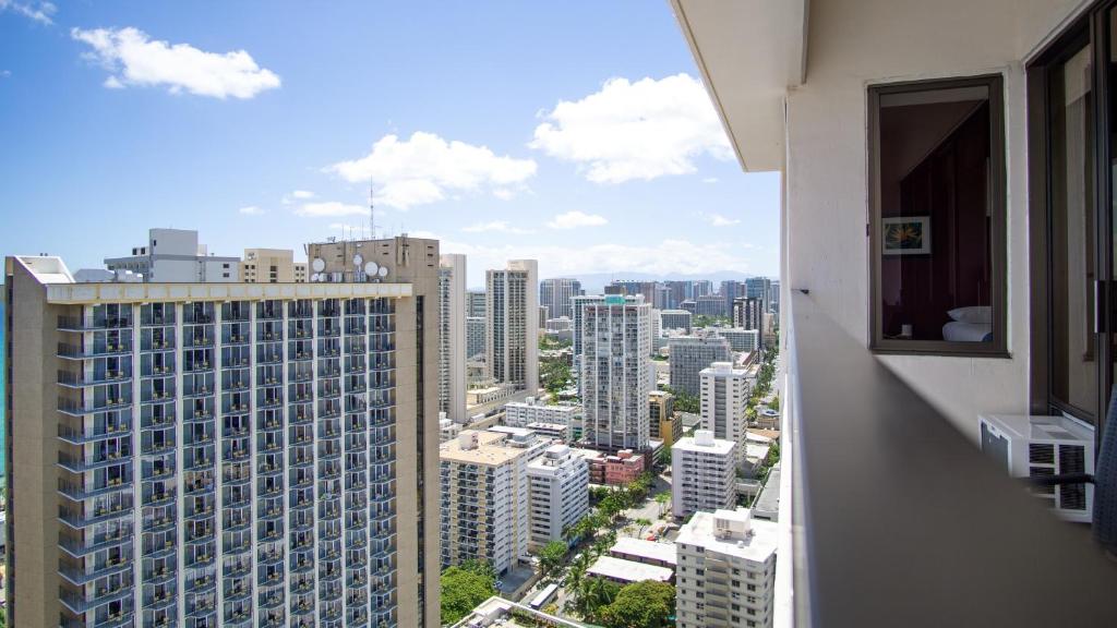 Сьюит (Суперлюкс с видом на море), Waikiki Banyan by Darmic