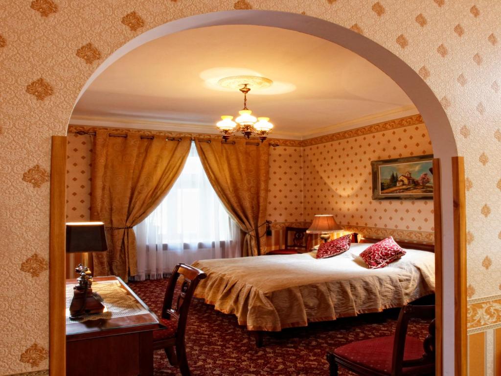 Сьюит (Люкс с гидромассажной ванной) отеля Hotel Europejski, Краков