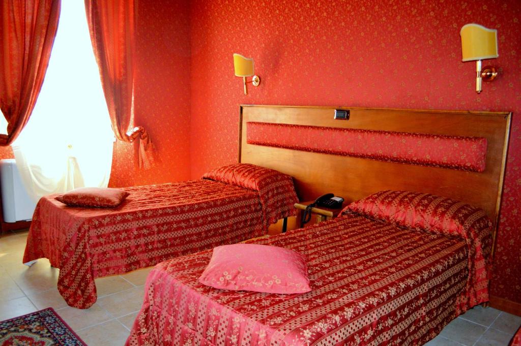 Двухместный (Стандартный двухместный номер с 2 отдельными кроватями) отеля Hotel Shasa, Рим