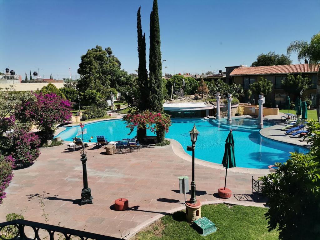 Двухместный (Двухместный номер Делюкс с 1 кроватью или 2 отдельными кроватями, доступ к бассейну) отеля Gran Hotel Hacienda De La Noria, Агуаскальентес