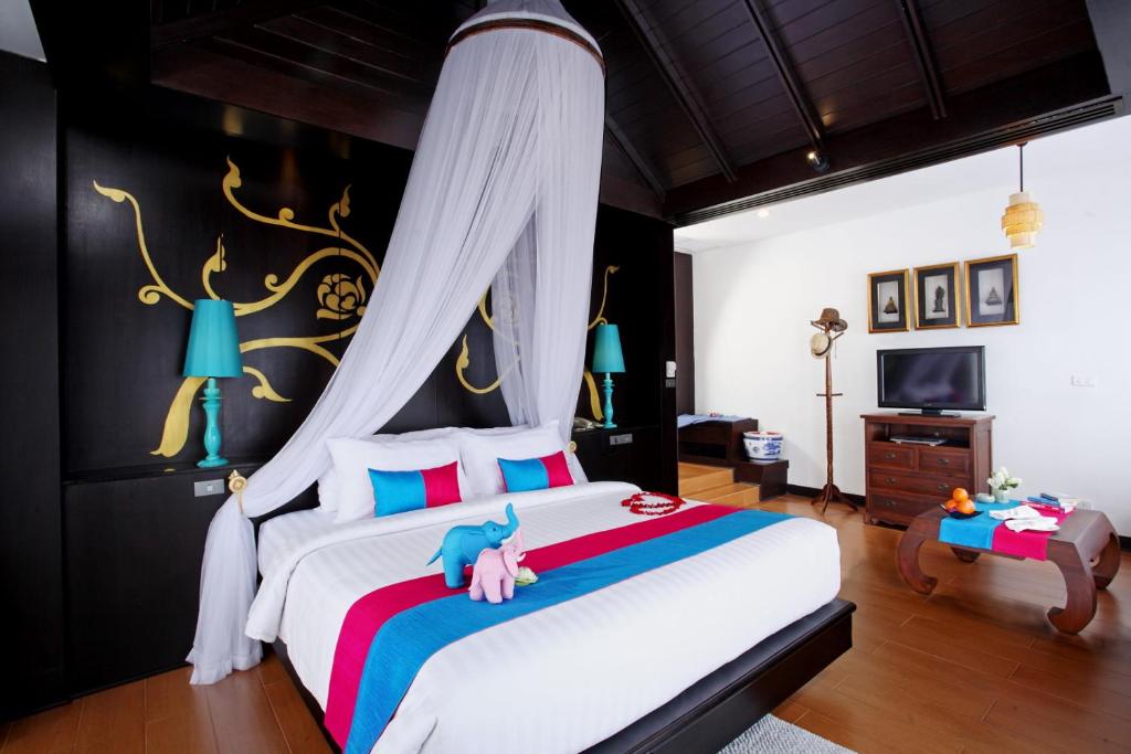Вилла (Тропическая вилла в тайском стиле с видом на море) курортного отеля Aquamarine Resort & Villa, Пхукет
