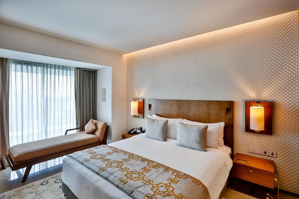 Двухместный (Premium King Bed Room with Lounge Access), Crowne Plaza Chennai Adyar Park