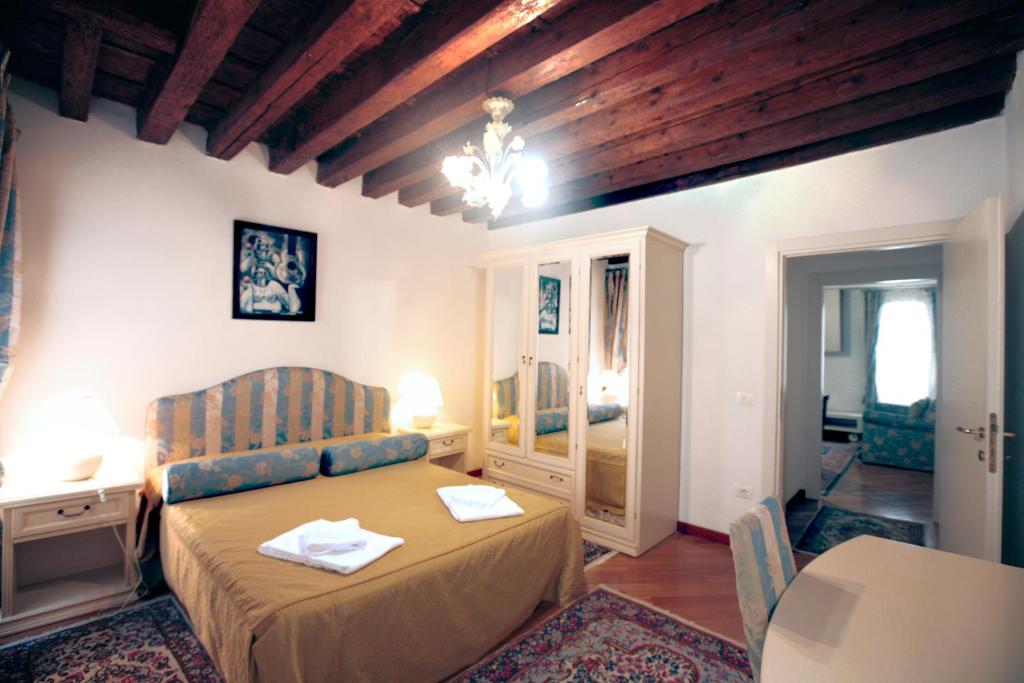 Апартаменты (Апартаменты с 1 спальней по адресу Calle dei Furlani, Castello 3267), Venezia Residence