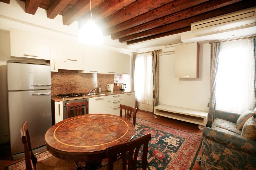 Апартаменты (Апартаменты с 1 спальней по адресу Calle dei Furlani, Castello 3267), Venezia Residence