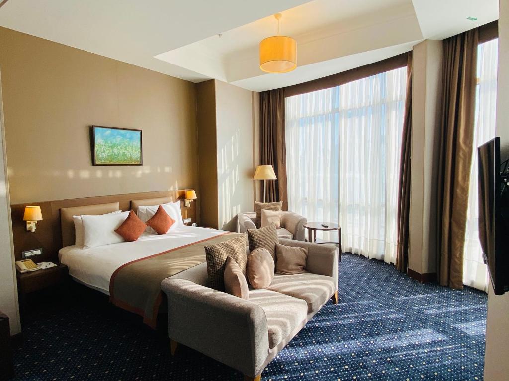 Отель Staybridge Suites