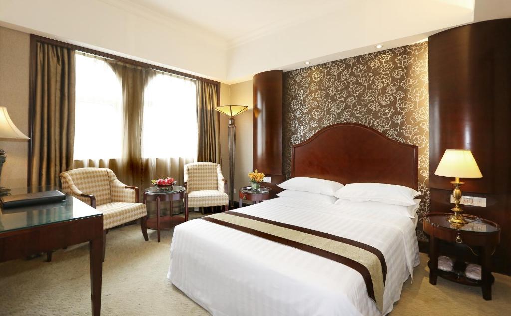 Двухместный (Двухместный номер Делюкс с 1 кроватью) отеля Grand Palace Hotel - Grand Hotel Management Group, Гуанчжоу