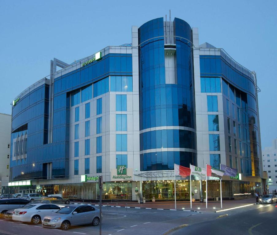 Отель Holiday Inn Dubai Al Barsha