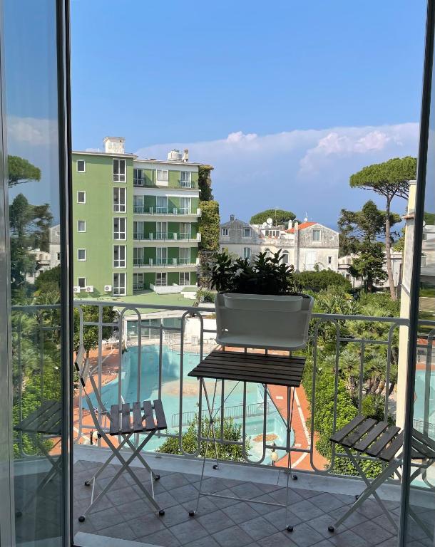 Апартаменты (One-Bedroom Apartment with Balcony -  Separate Building), Sorrento Flats