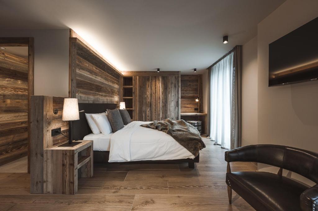 Двухместный (Улучшенный двухместный номер с 1 кроватью или 2 отдельными кроватями) отеля Hotel Alù Mountain Design, Бормио