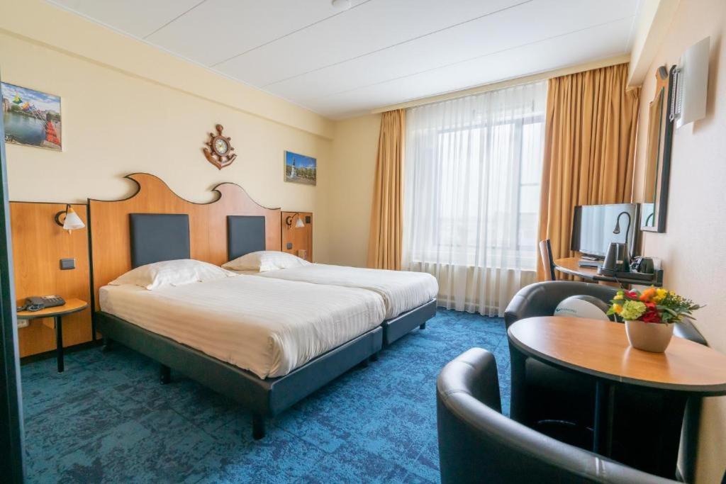 Двухместный (Стандартный двухместный номер с 2 отдельными кроватями) отеля Badhotel Scheveningen, Схевенинген