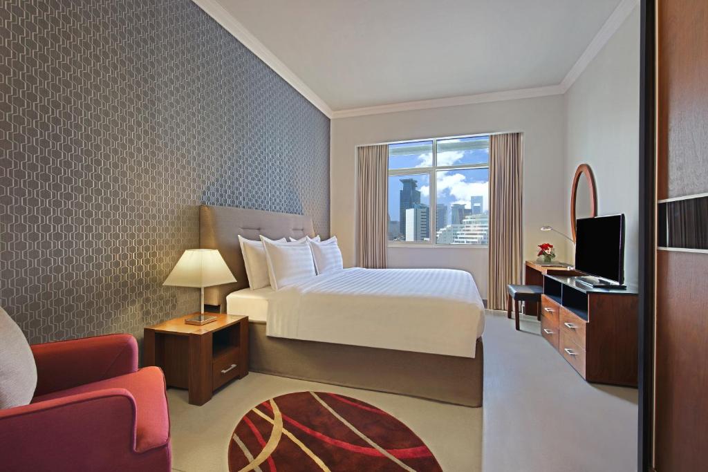 Апартаменты (Представительские апартаменты с 2 спальнями) апарт-отеля The Curve Hotel, Доха
