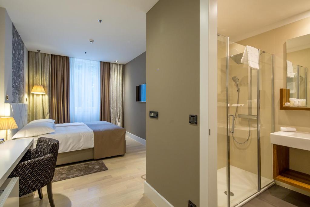 Двухместный (Стандартный двухместный номер с 1 кроватью или 2 отдельными кроватями) отеля Cornaro Hotel, Сплит