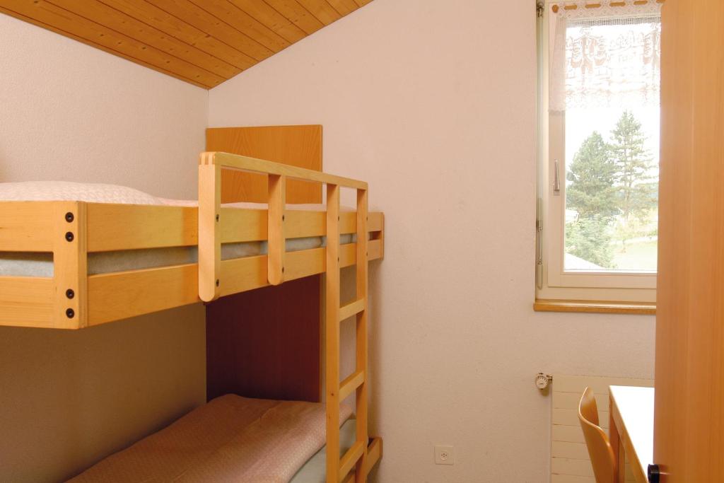 Двухместный (Двухместный номер с 2 отдельными кроватями и общей ванной комнатой) хостела Stein am Rhein Youth Hostel, Штайн-на-Рейне