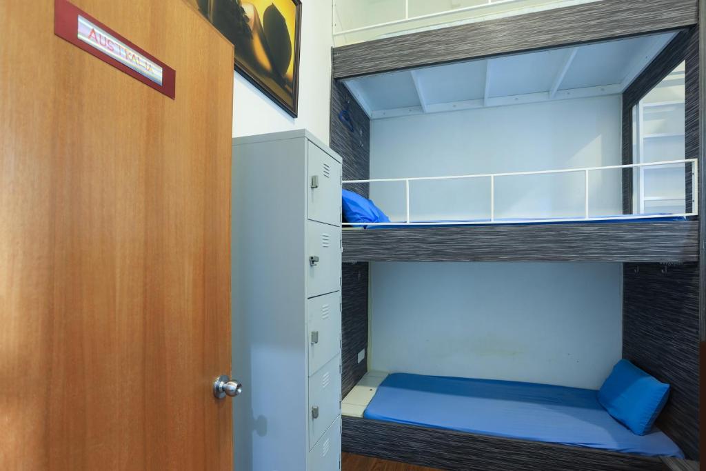 Номер (Bed in Female Dorm Room), ZigZag Travellers Home(Marquee Guest Houzz)