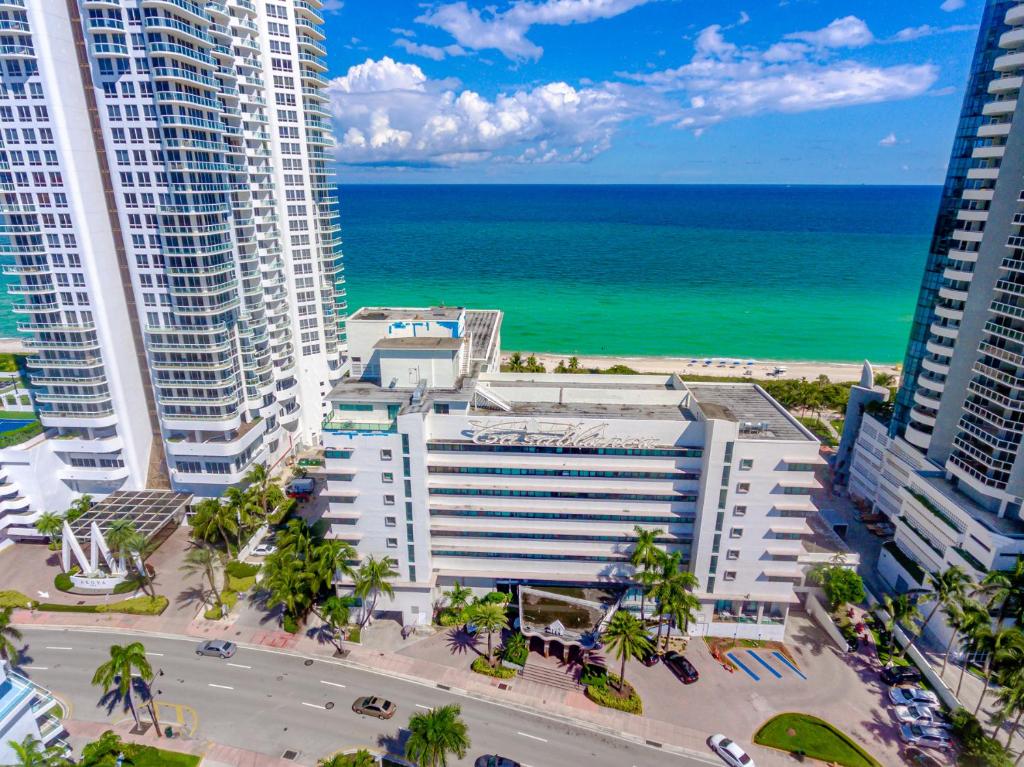 Апартаменты (Апартаменты с видом на море (810)), Beach Front Studio Miami Beach