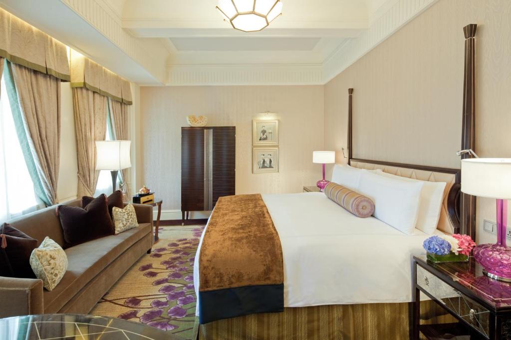 Двухместный (Двухместный номер Делюкс с 1 кроватью и видом на город) отеля Fairmont Peace Hotel On the Bund, Шанхай