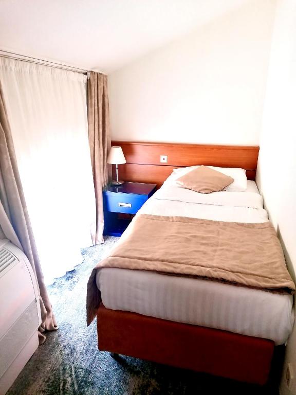 Двухместный (Двухместный номер с 2 отдельными кроватями - Подходит для гостей с ограниченными физическими возможностями) отеля Hotel Apoksiomen by OHM Group, Лошинь