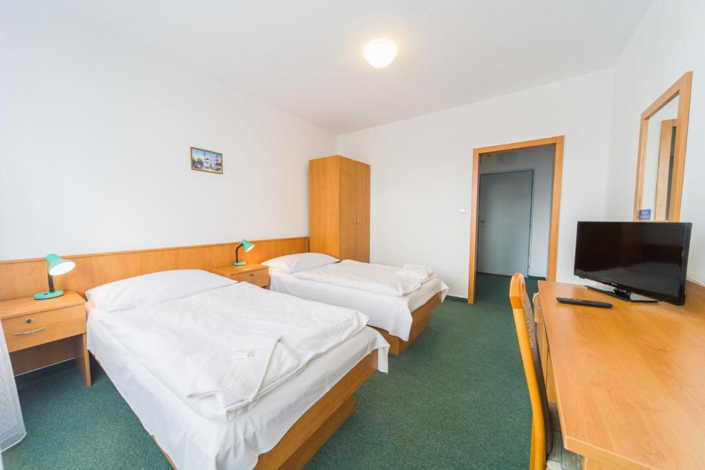 Двухместный (Двухместный номер с 1 кроватью или 2 отдельными кроватями) отеля Arnost Garni, Пардубице