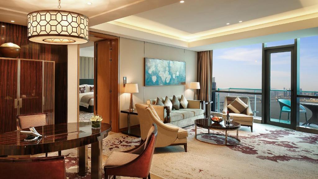 Сьюит (Улучшенный люкс) отеля InterContinental Changsha, Чанша
