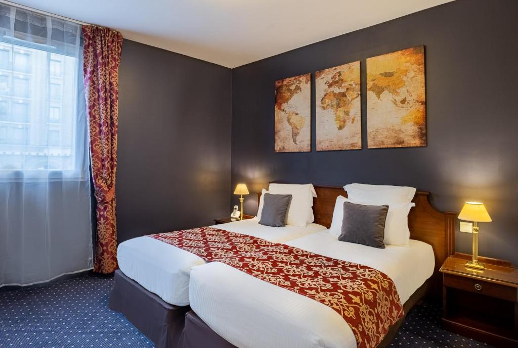Двухместный (Улучшенный двухместный номер с 2 односпальными кроватями) отеля Best Western Amiral Hotel, Париж