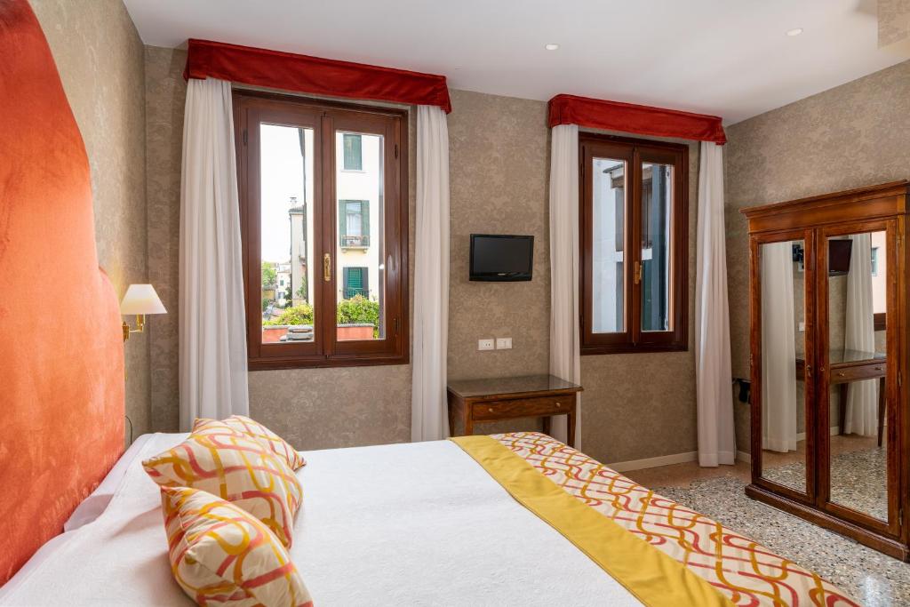 Двухместный (Двухместный номер с 1 кроватью) отеля Hotel Villa Rosa, Венеция