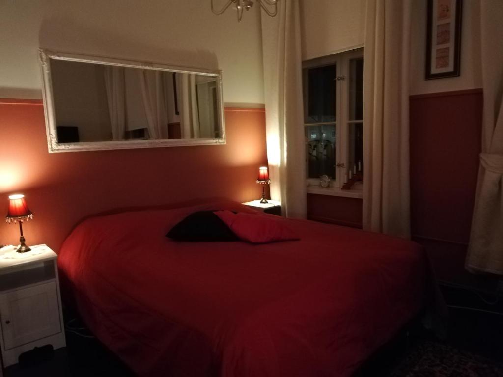 Сьюит (Люкс Romance) апарт-отеля Huoneistohotelli Marja, Миккели