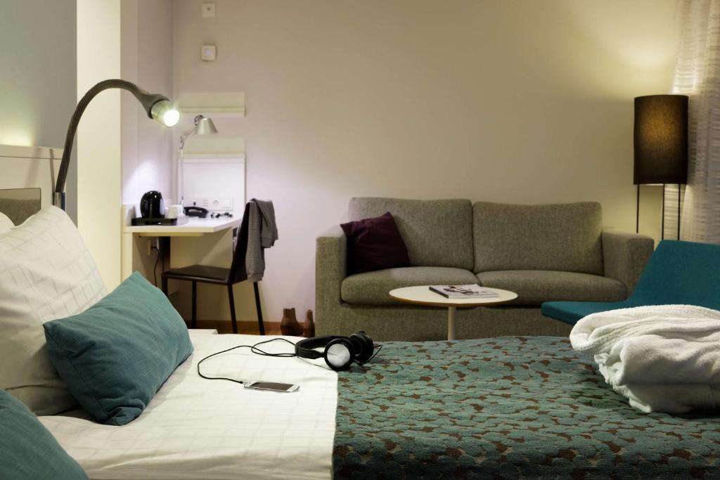Двухместный (Улучшенный номер с кроватью размера «king-size») отеля Scandic Opalen, Гетеборг