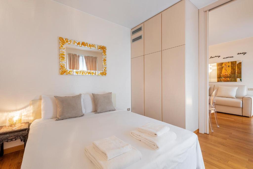 Апартаменты (One-Bedroom Apartment - Via Romagnosi, 4), Milan Royal Suites - Centro