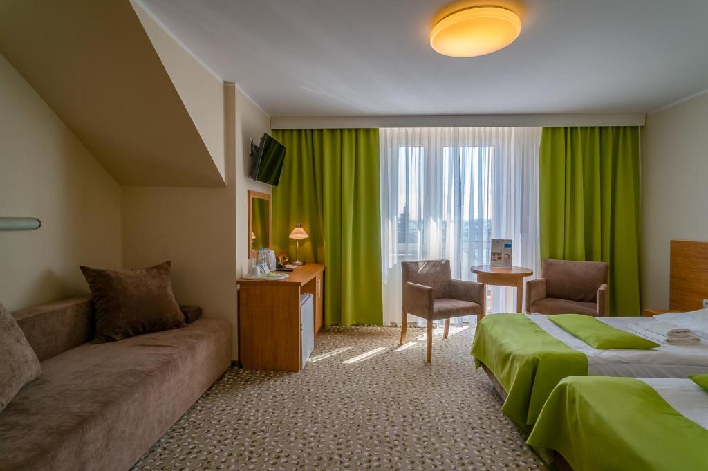 Двухместный (Двухместный номер с 1 кроватью или 2 отдельными кроватями) отеля Hotel Jawor, Кошалин