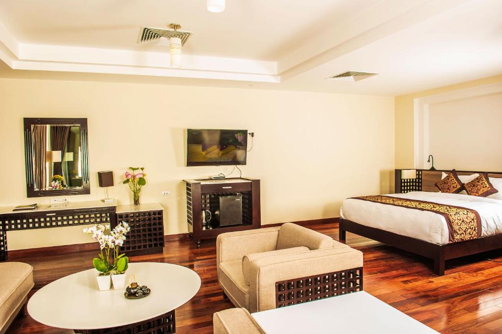 Сьюит (Президентский люкс) отеля Bai Dinh Hotel, Ниньбинь