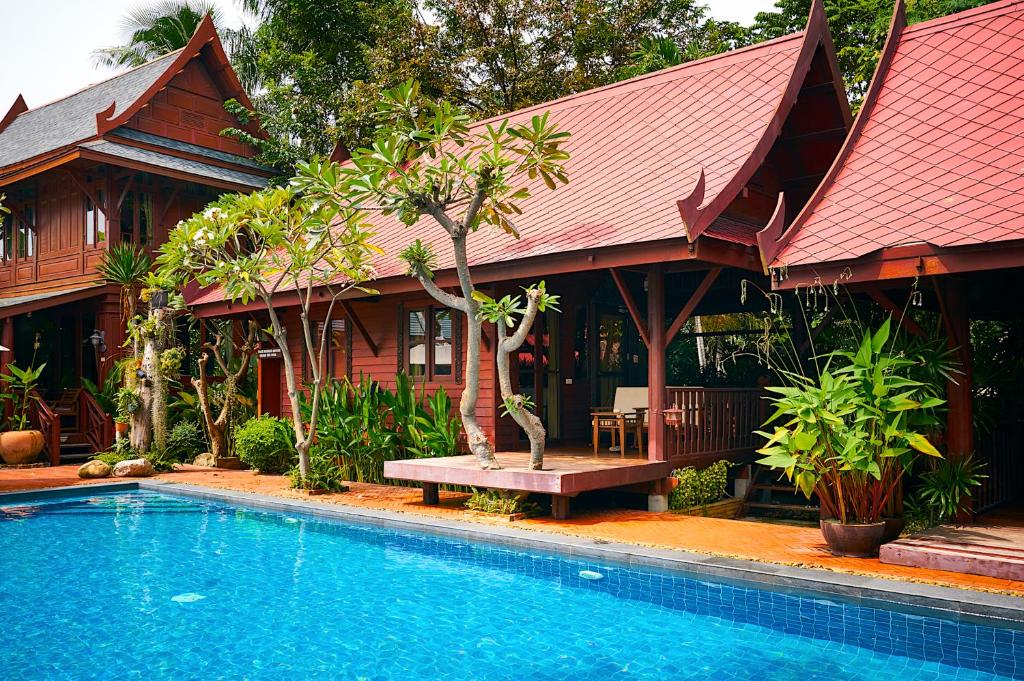 Вилла (Вилла - У бассейна), Ruenkanok Thaihouse Resort