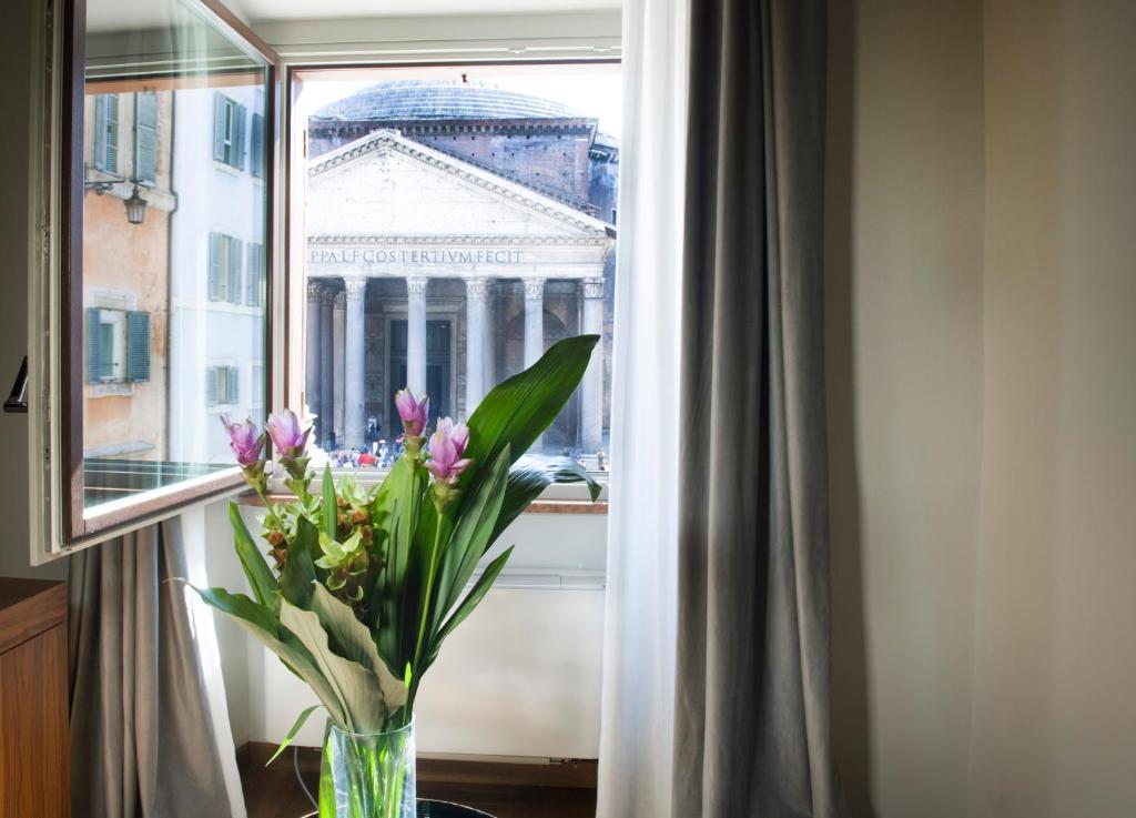 Двухместный (Номер Делюкс) отеля Hotel Sole Al Pantheon, Рим