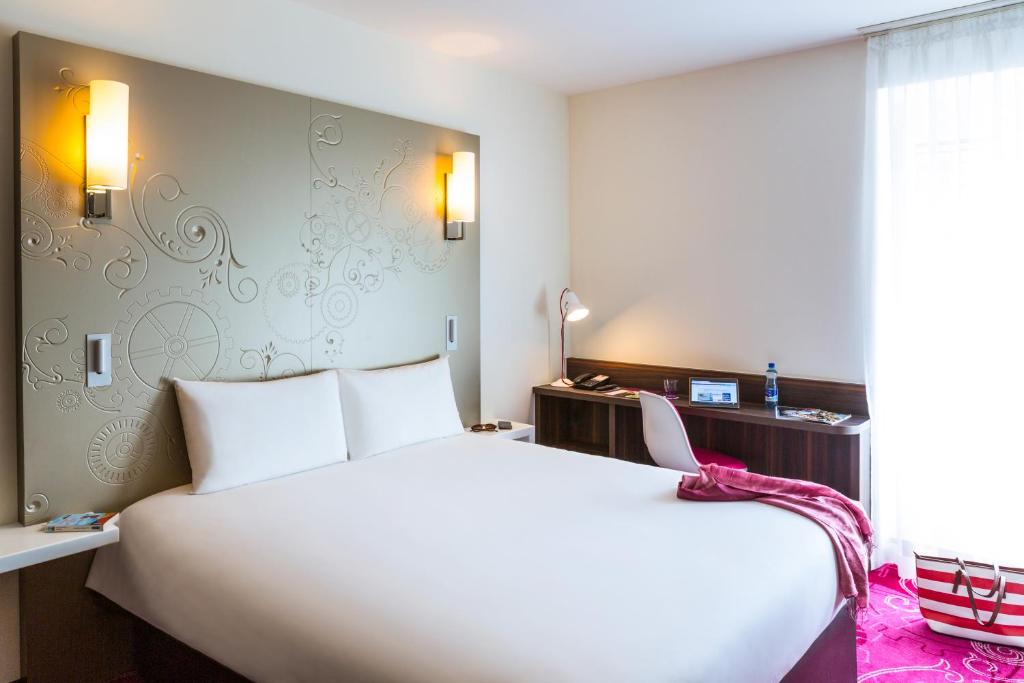 Двухместный (Двухместный номер Делюкс с 1 кроватью) отеля Ibis Styles Geneve Mont Blanc, Женева