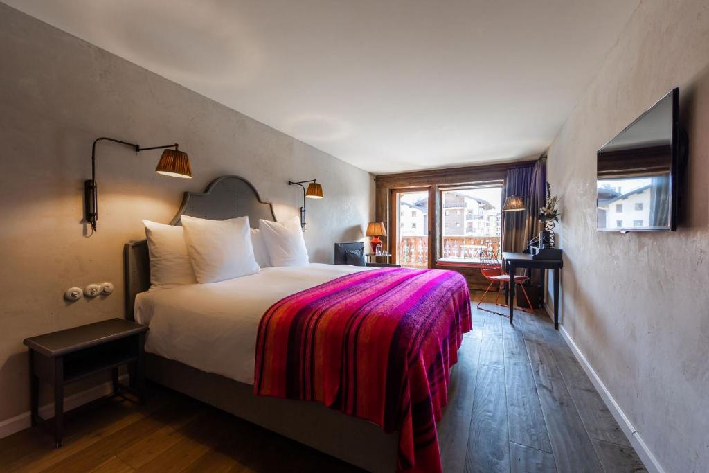 Двухместный (Улучшенный двухместный номер с 1 кроватью или 2 отдельными кроватями) отеля La Cordée des Alpes, Вербье