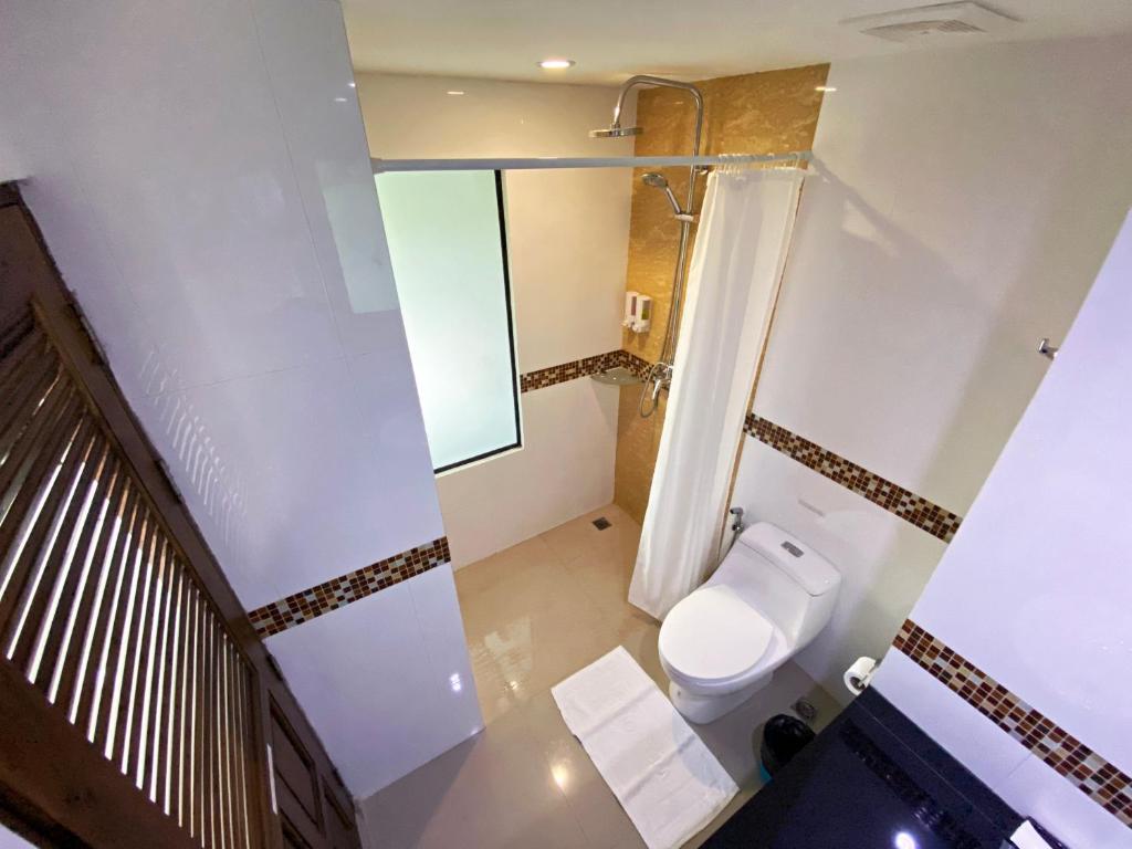 Двухместный (Улучшенный двухместный номер с 1 кроватью) отеля Rakkawan Residence, Кхаулак