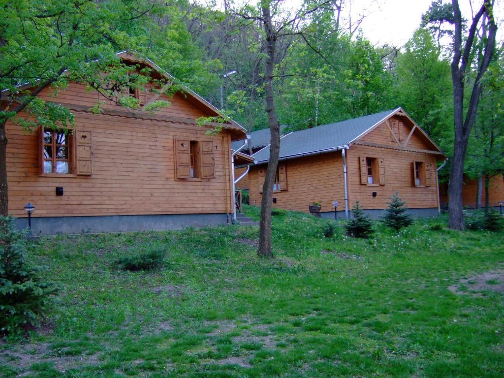 Номер (Шале), Zöldvár villa