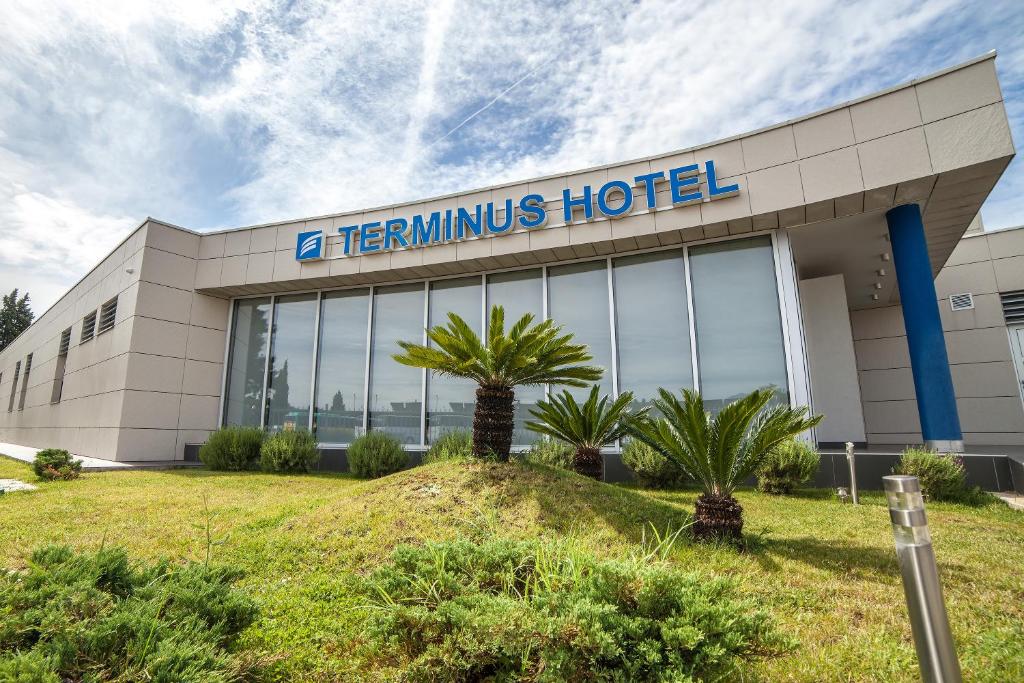 Отель Hotel Terminus, Подгорица