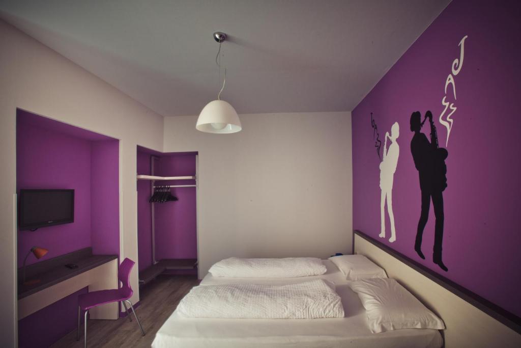 Двухместный (Большой двухместный номер с 1 кроватью) отеля Hotel Nologo, Генуя