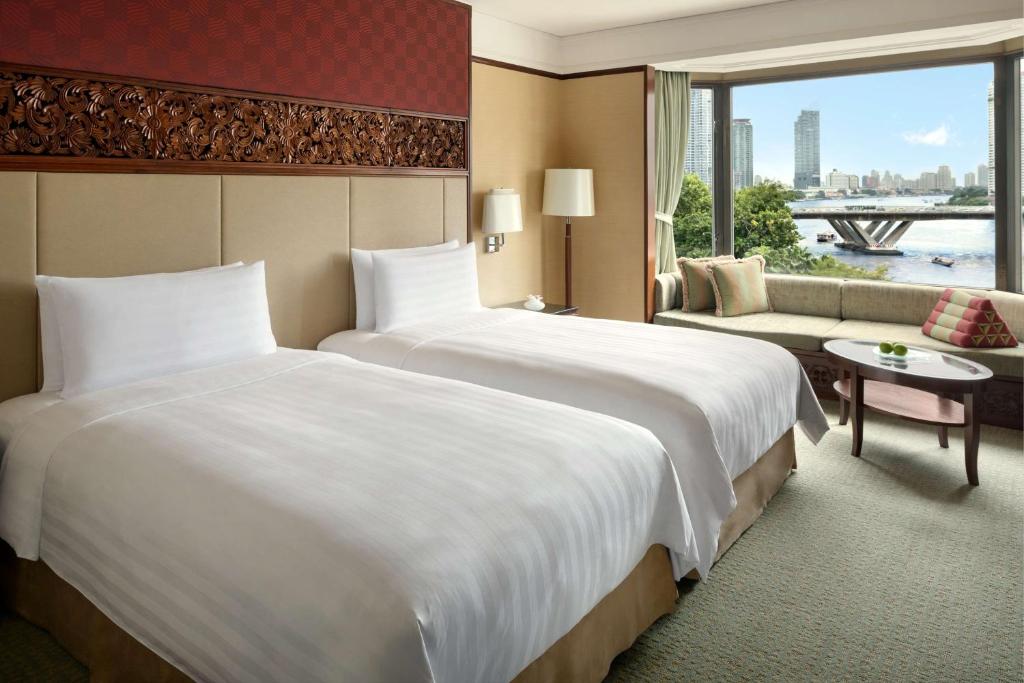 Двухместный (Двухместный номер Делюкс с 2 отдельными кроватями и видом на реку) отеля Shangri-La, Бангкок