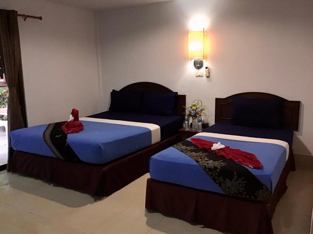 Семейный (Семейный номер с видом на сад) курортного отеля Andaman Beach Resort Koh Jum, Кох-Юм