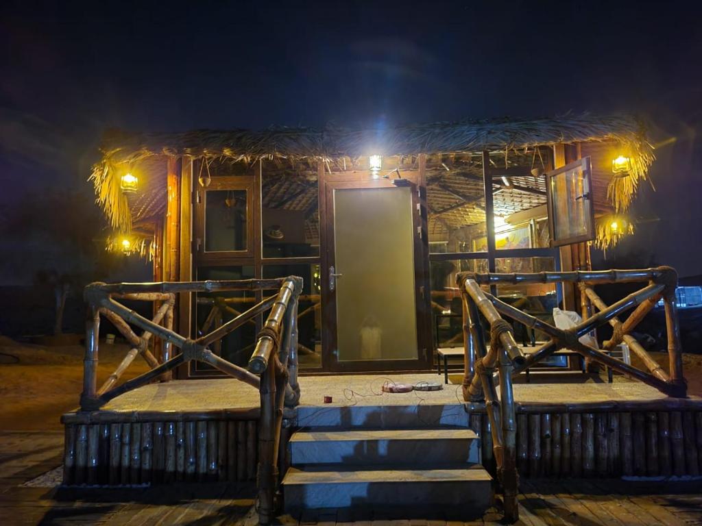 Сьюит (Представительский люкс), Кемпинг The Dunes Camping & Safari RAK